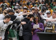 开云体育入口-凯尔特人完胜福建队，易建联统治全场的简单介绍