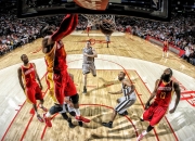 开云体育官网-冰火交锋，泰国队逆转韩国队，李梓嘉刷新纪录的双重奏