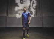 开云体育APP下载-足球的救赎与颠覆，蒂亚戈的自我超越与伊拉克对巴西的战术解构