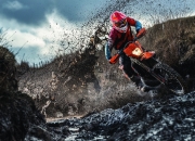 开云在线直播-克瓦拉茨赫利亚的魔法，一场定义未来的尼斯式碾压