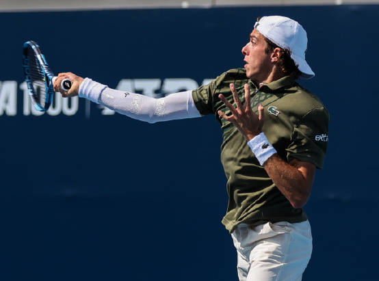 关于日本网球队逆转西班牙网球队，瓦林卡三分雨点燃全场的信息