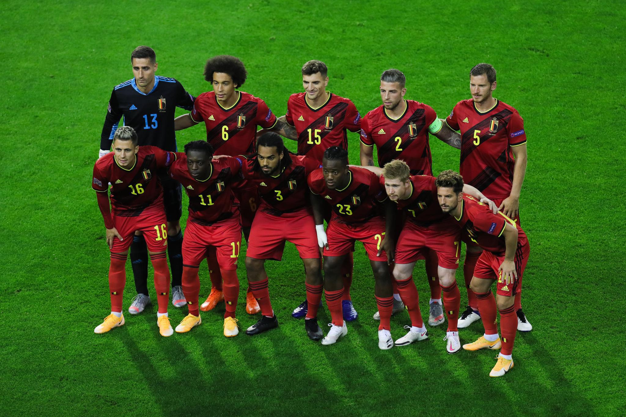 乌拉圭翻盘瑞典，基米希统治全场