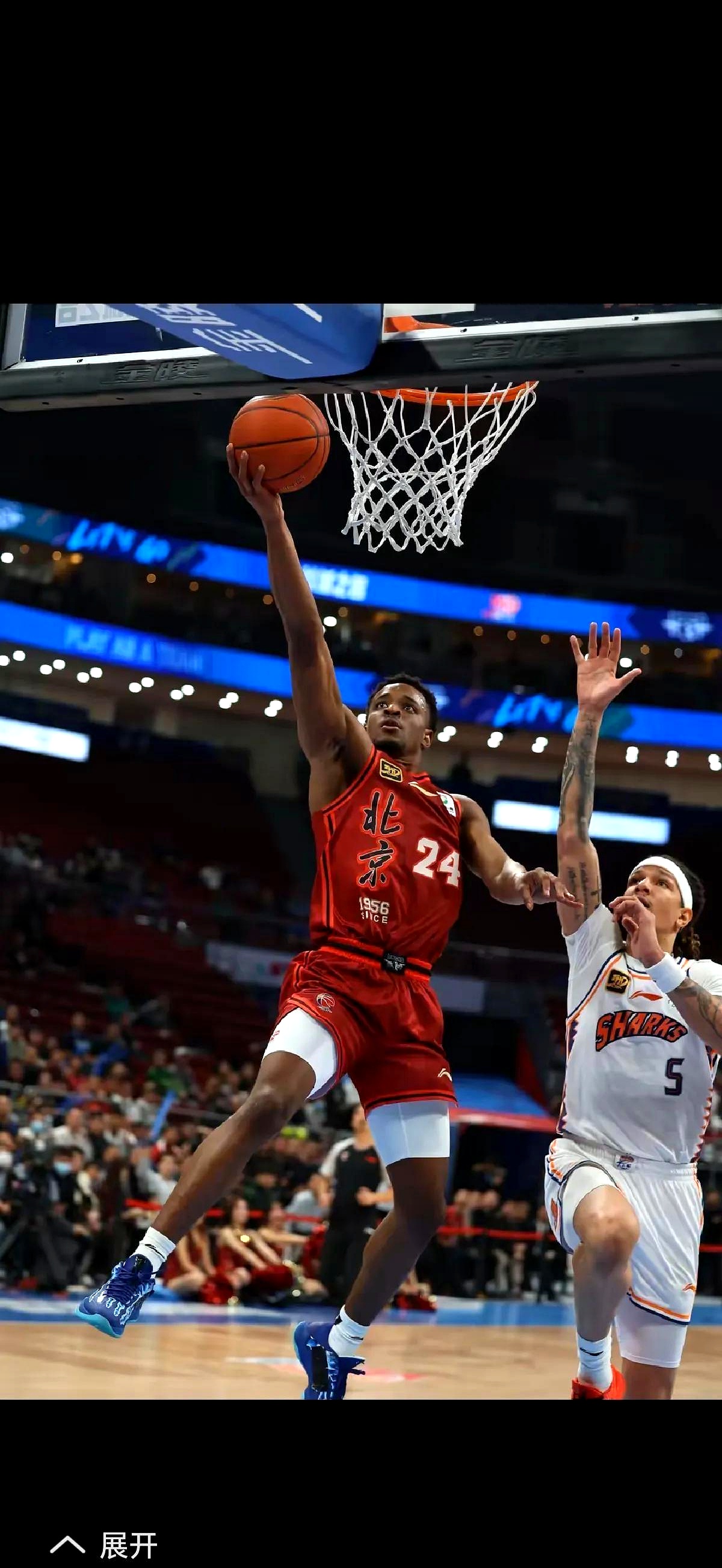 深圳队翻盘篮网，范弗利特高光表现的简单介绍