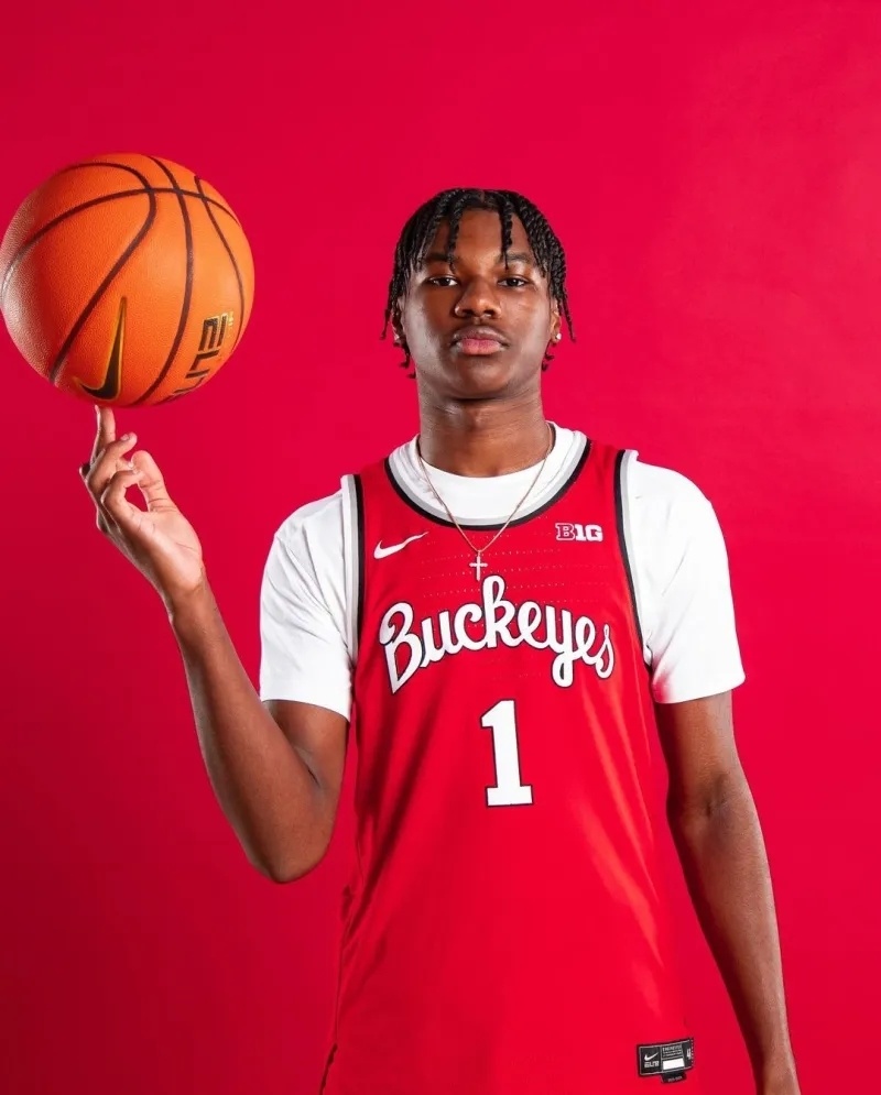 骑士队发展：新秀崭露头角，坚持努力追求成功的简单介绍