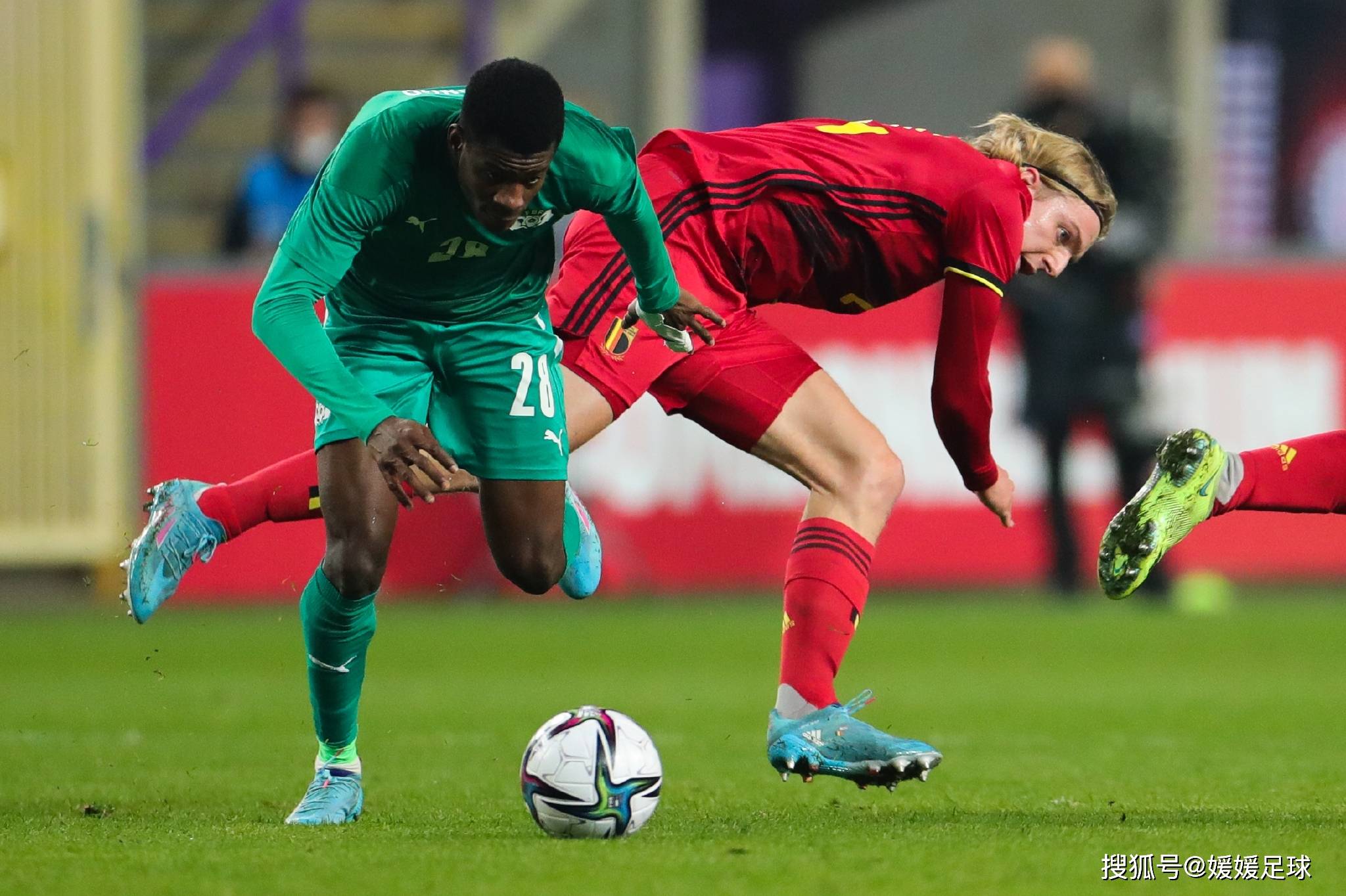 欧预赛大战：冰岛队赢得关键胜利的简单介绍