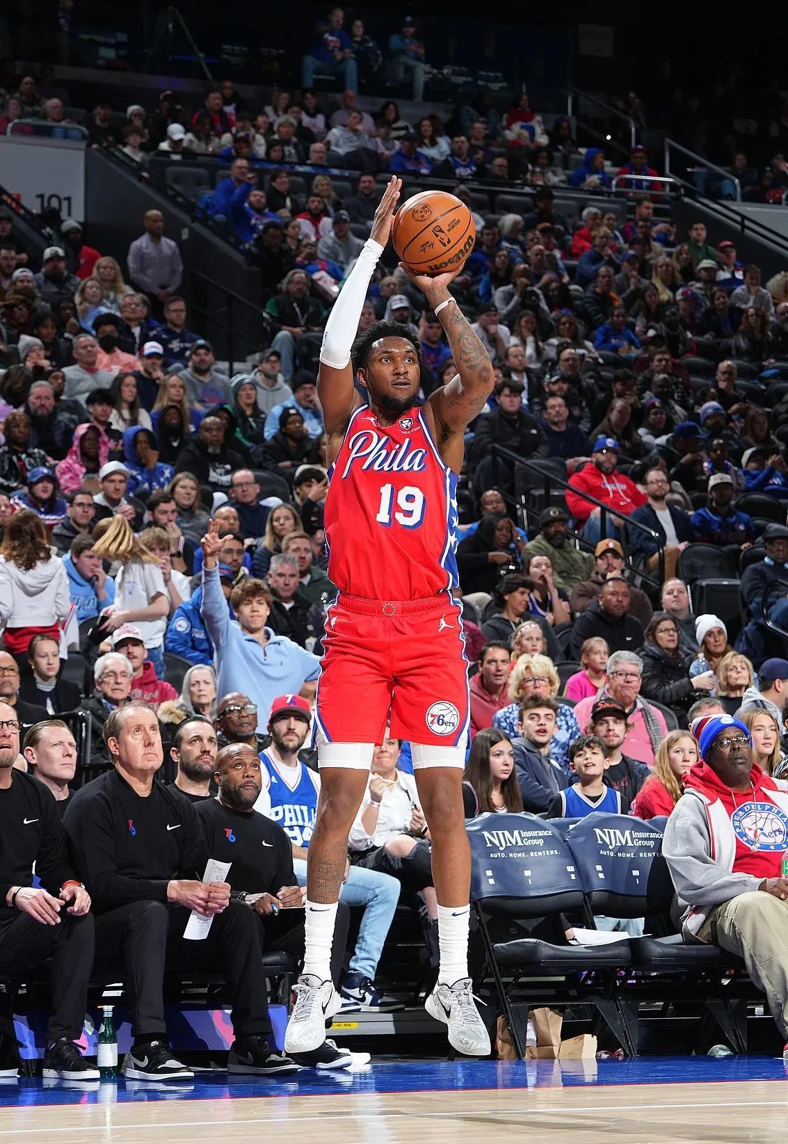 关于国王爆冷法国男篮,萨博尼斯绝境逆转的信息 关于国王爆冷法国男篮,萨博尼斯绝境逆转的信息