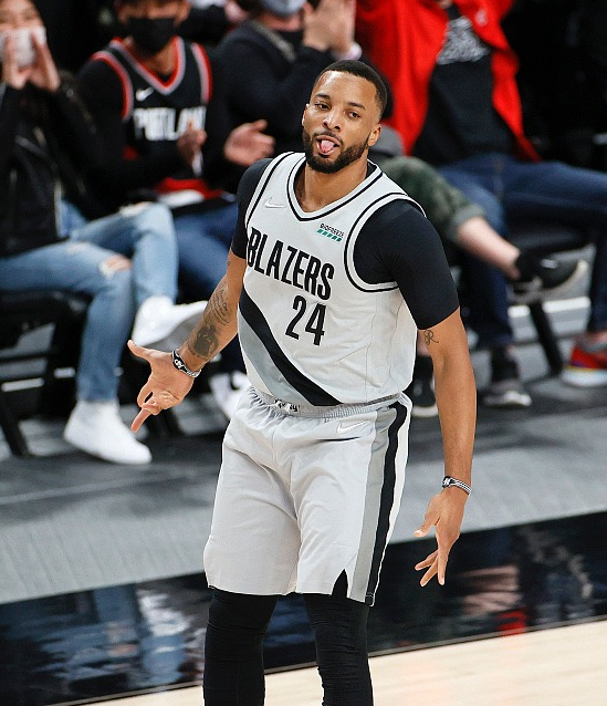 包含秘鲁横扫丹麦，加维一己之力扛起全队的词条