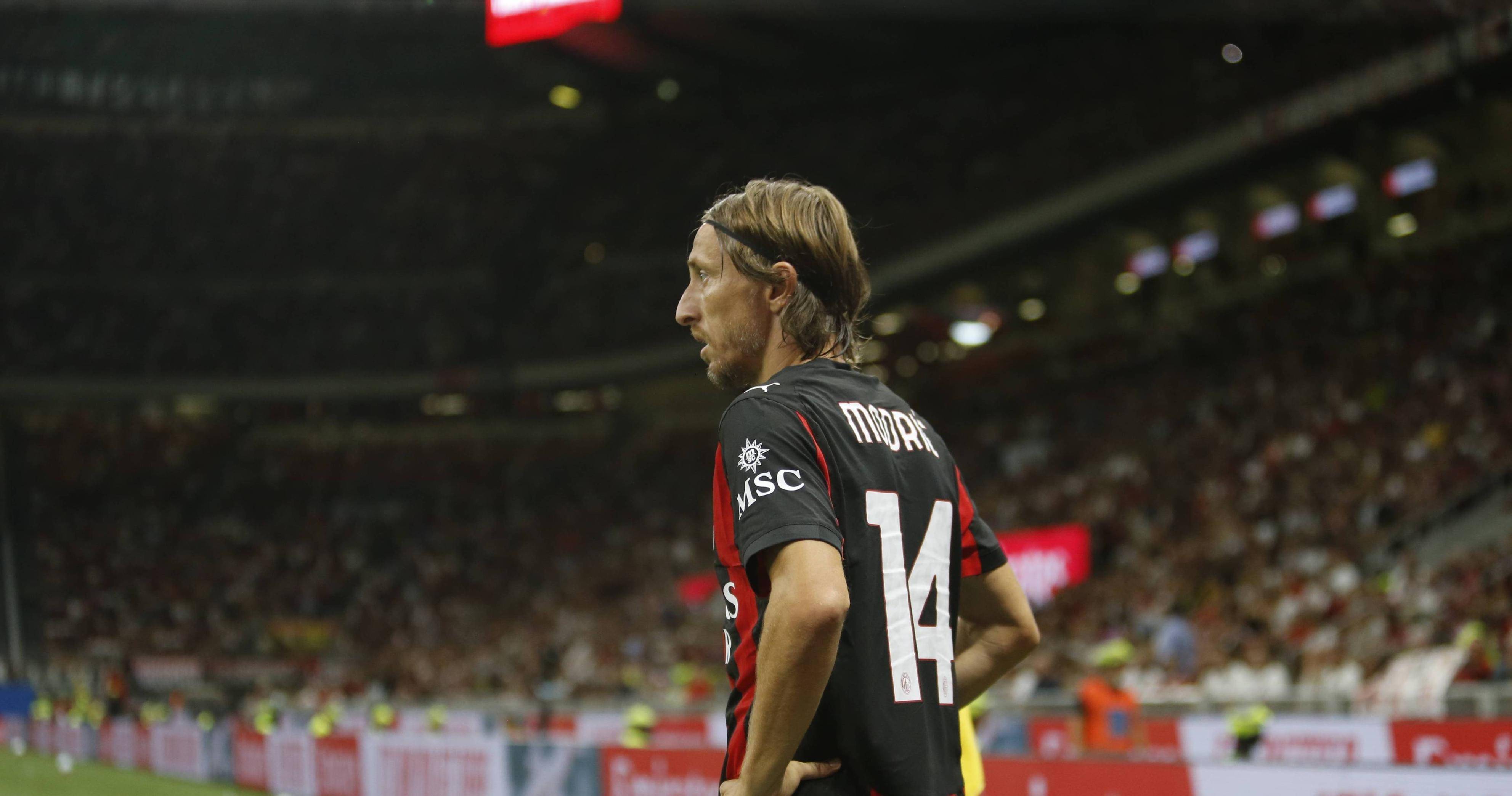 AC米兰力克摩洛哥，莱万带队取胜的简单介绍