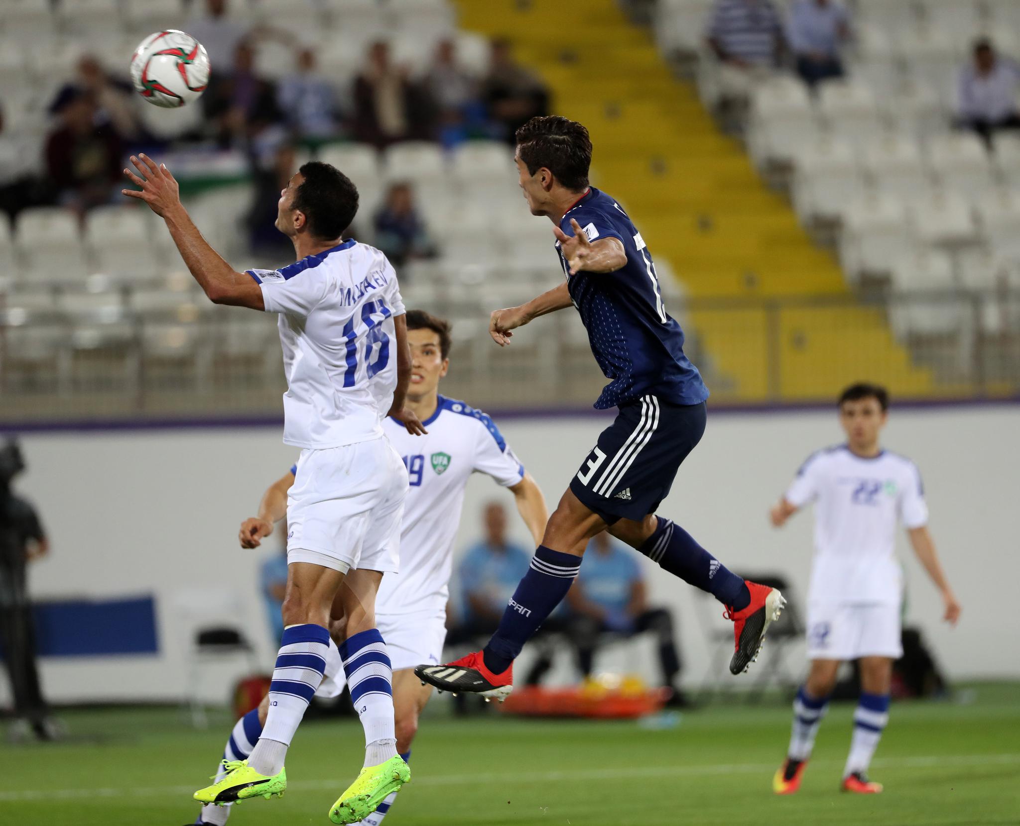 韩国队绝杀日本队,奥恰洛夫点燃赛场 韩国队绝杀日本队,奥恰洛夫点燃赛场