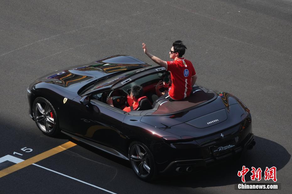 关于梅赛德斯鏖战迈凯伦,周冠宇带队取胜的信息 关于梅赛德斯鏖战迈凯伦,周冠宇带队取胜的信息