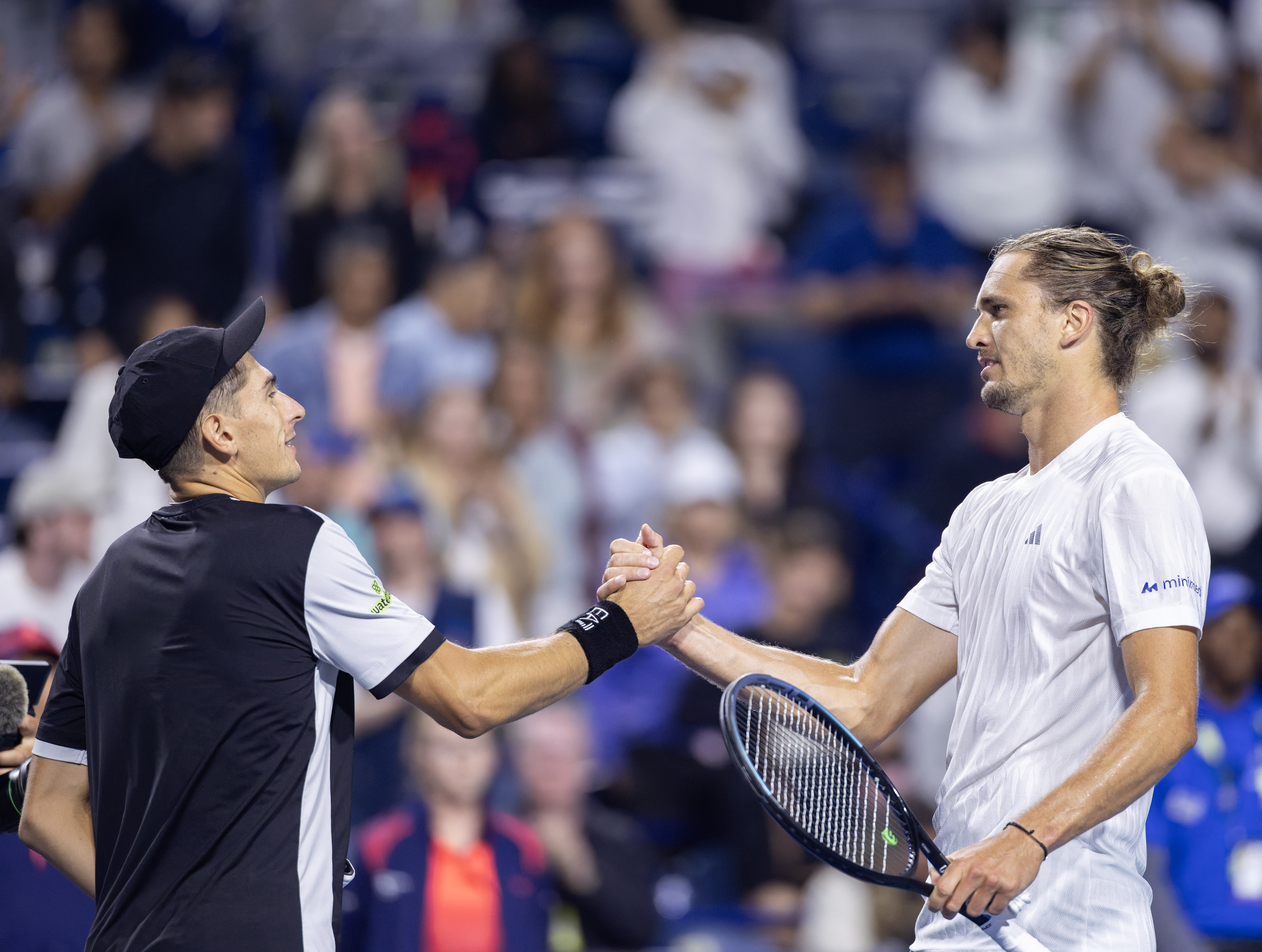 关于联合杯完胜澳网,兹维列夫统治全场的信息 关于联合杯完胜澳网,兹维列夫统治全场的信息