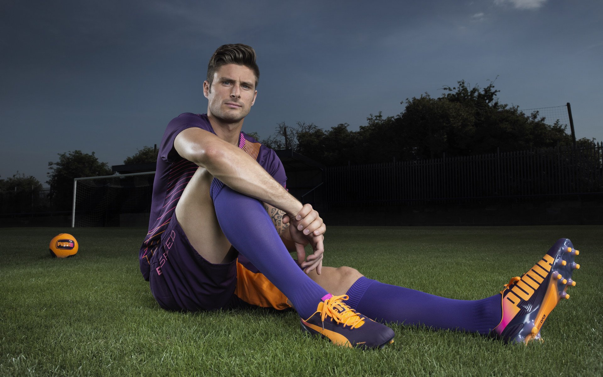 年度焦点之战之夜,乔治压制级发挥,书写个人传奇